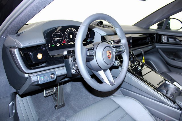 New 2026 Porsche Panamera 4 AWD/4WD image 4