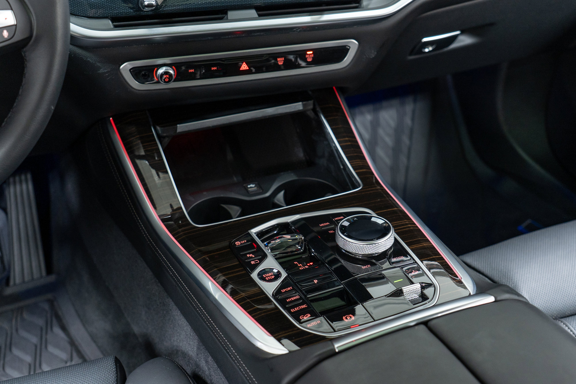 Used 2025 BMW X5 xDrive50e w/ Executive Package image 20