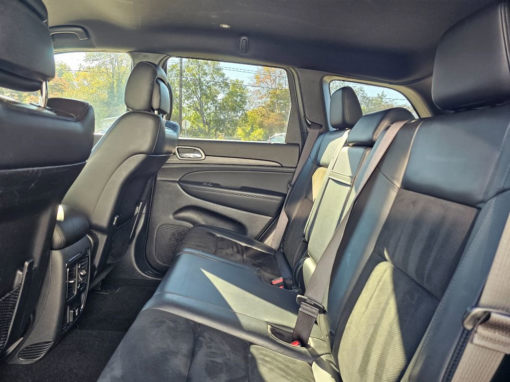 Used 2020 Jeep Grand Cherokee Altitude image 19