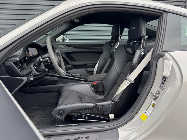 Used 2024 Porsche 911 Carrera GTS image 5