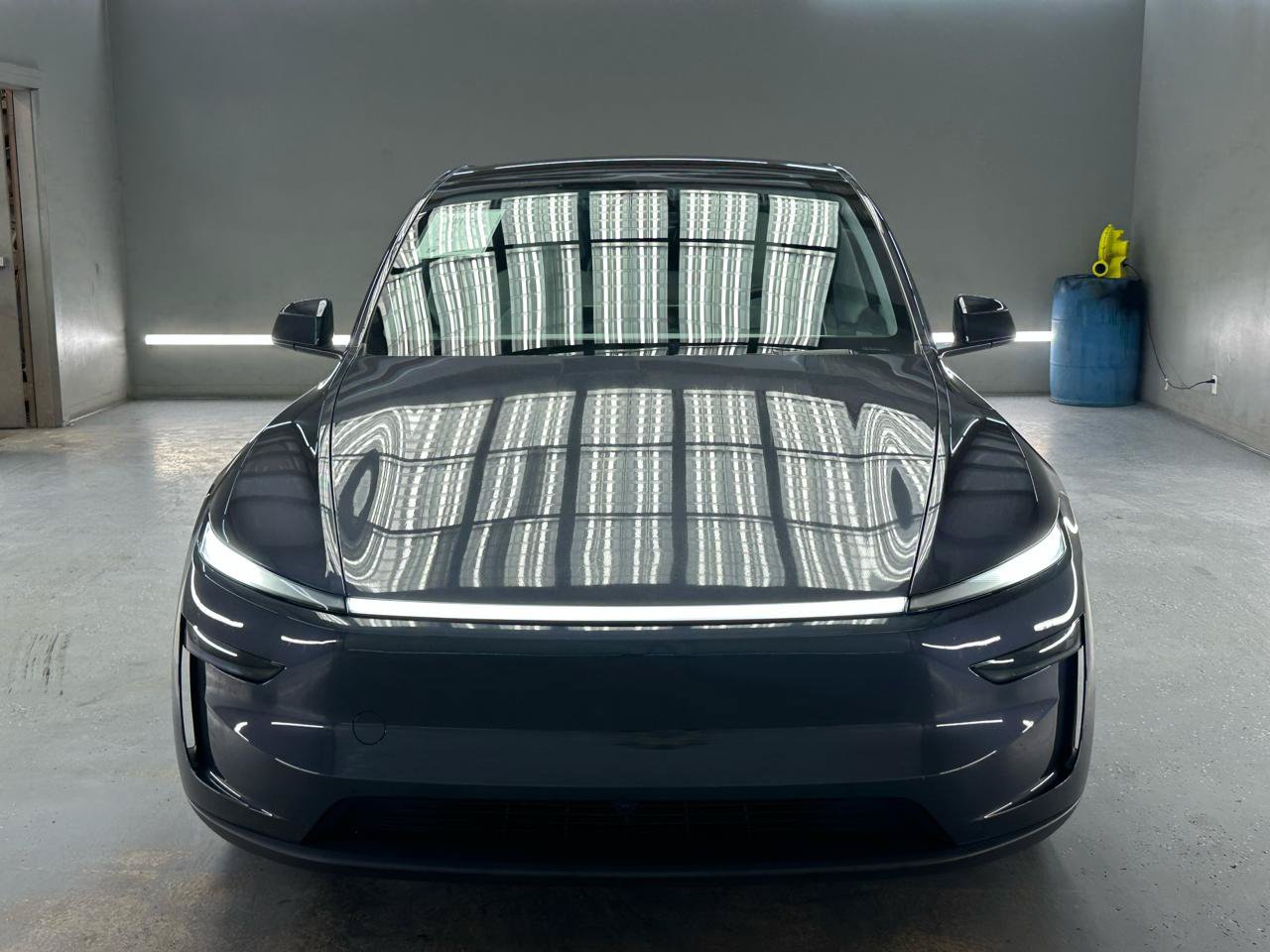 Used 2026 Tesla Model Y 2WD image 2