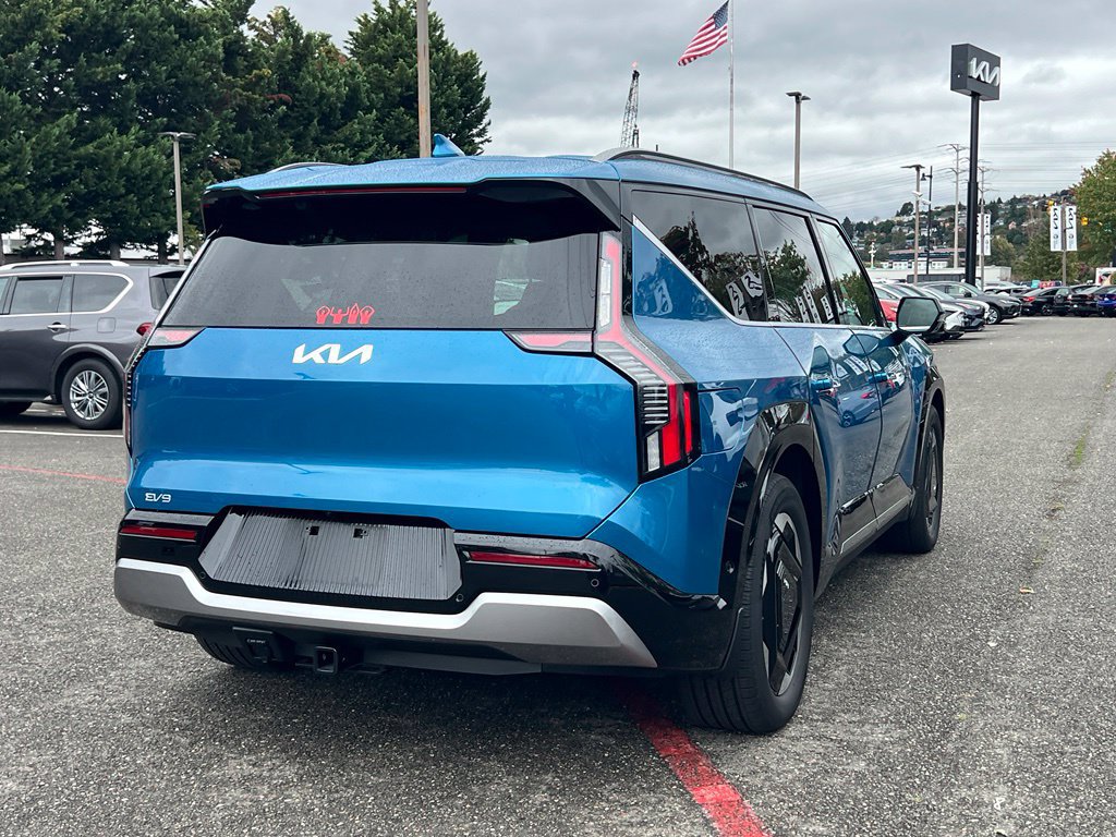 Certified 2024 Kia EV9 Land AWD/4WD image 9