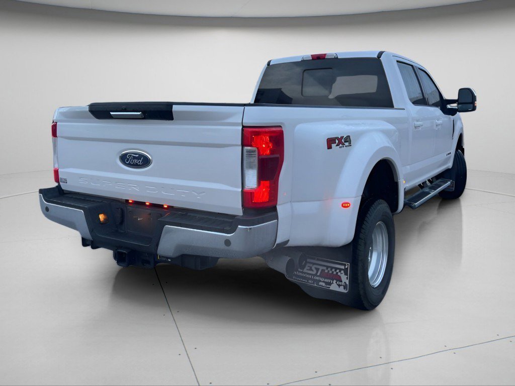 Used 2019 Ford F350 Lariat w/ Lariat Value Package image 5