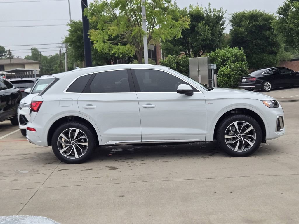 Certified 2024 Audi Q5 2.0T Premium w/ Convenience Package AWD/4WD image 7
