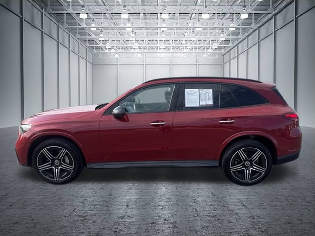 Used 2025 Mercedes-Benz GLC 300 image 2