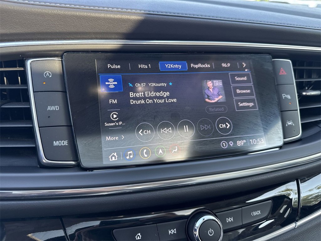 Used 2022 Buick Enclave Avenir image 16