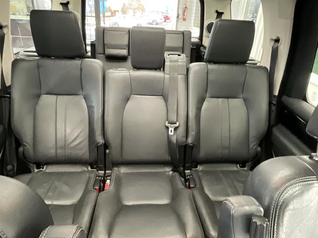 Used 2016 Land Rover LR4 HSE image 14