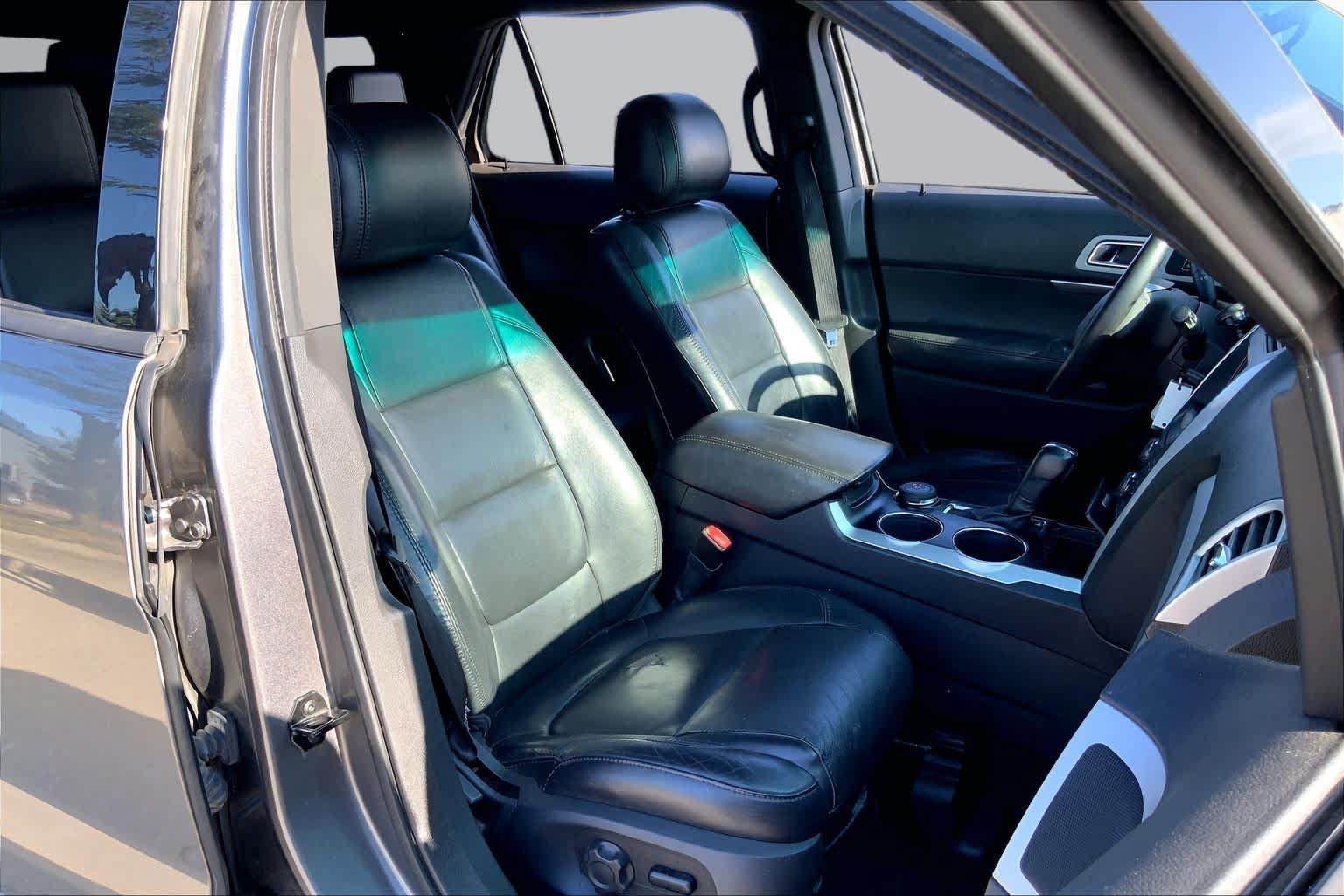 Used 2012 Ford Explorer XLT AWD/4WD image 7
