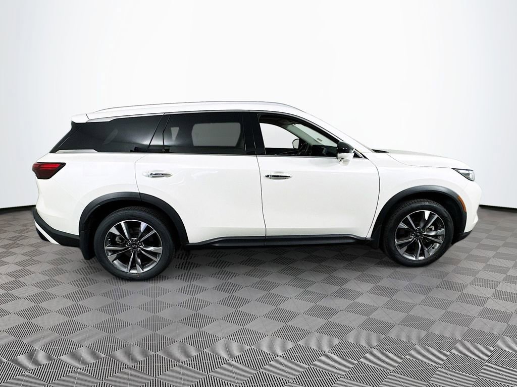 Used 2023 INFINITI QX60 Luxe w/ Cargo Package image 4