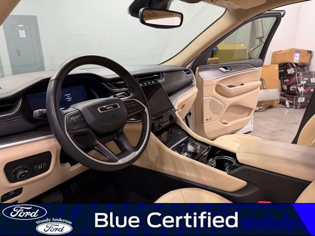 Used 2022 Jeep Grand Cherokee L Limited AWD/4WD image 9