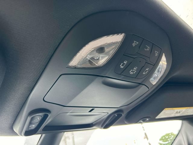 New 2027 Chrysler Pacifica Limited FWD image 35