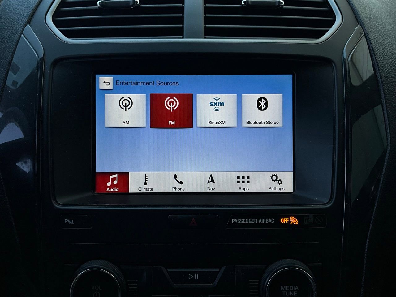 Used 2019 Ford Explorer XLT w/ Equipment Group 202A image 33