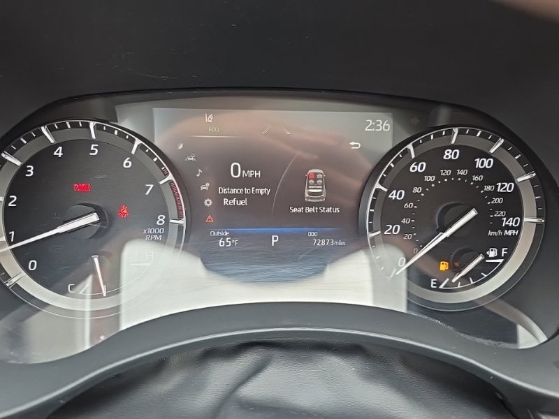 Used 2021 Toyota Highlander XLE AWD/4WD image 17