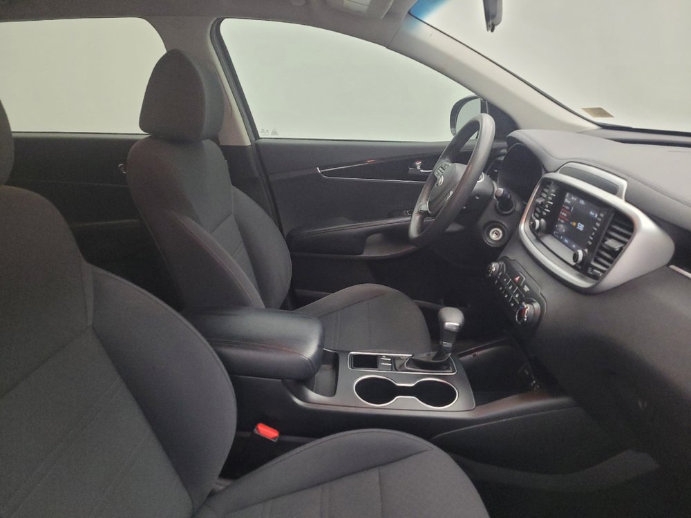 Used 2019 Kia Sorento L FWD image 21
