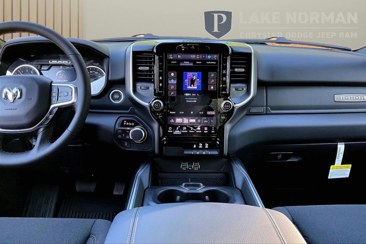 New 2026 RAM 1500 4x4 Crew Cab image 12