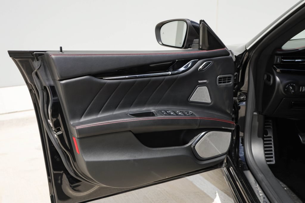 Used 2019 Maserati Quattroporte S GranSport RWD image 14