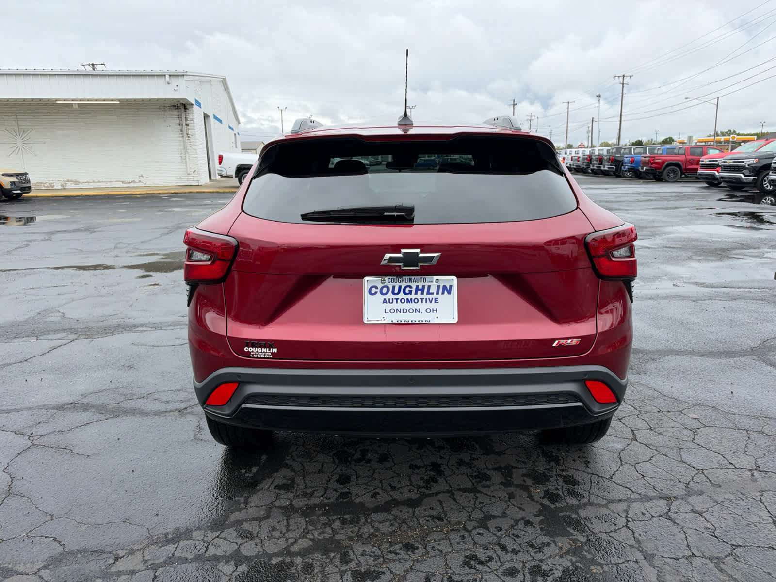 Certified 2025 Chevrolet Trax RS w/ Driver Confidence Package FWD image 4