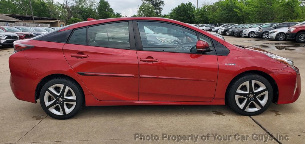 Used 2017 Toyota Prius FWD image 5