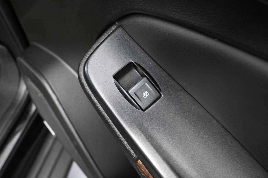 Used 2019 Chevrolet Tahoe LT w/ RST Edition AWD/4WD image 58