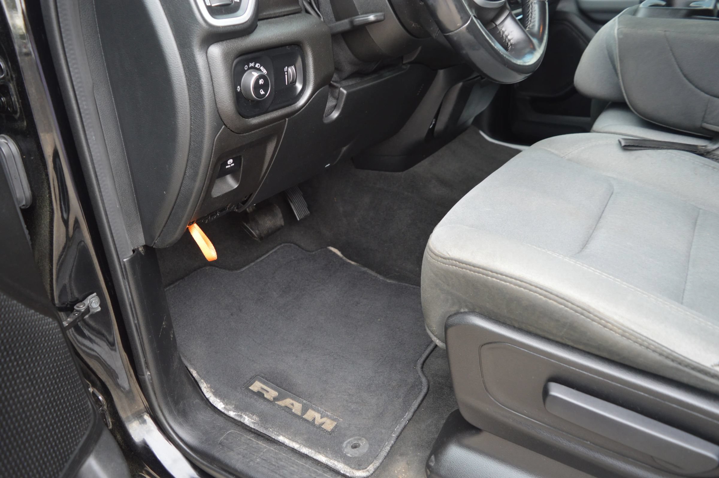 Used 2022 RAM 1500 Big Horn AWD/4WD image 13