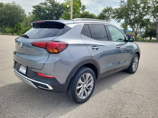 Used 2022 Buick Encore GX Essence w/ Experience Buick Package FWD image 4