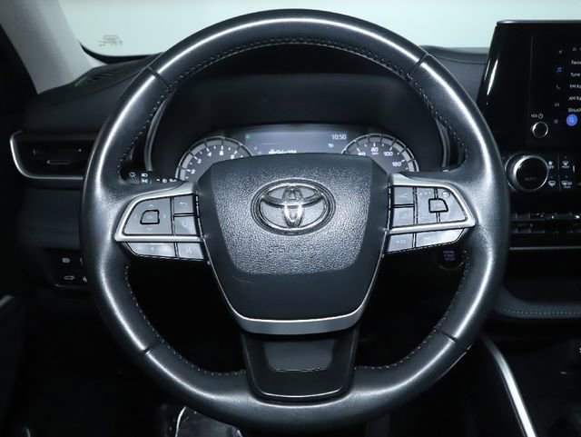 Used 2023 Toyota Highlander Limited image 34