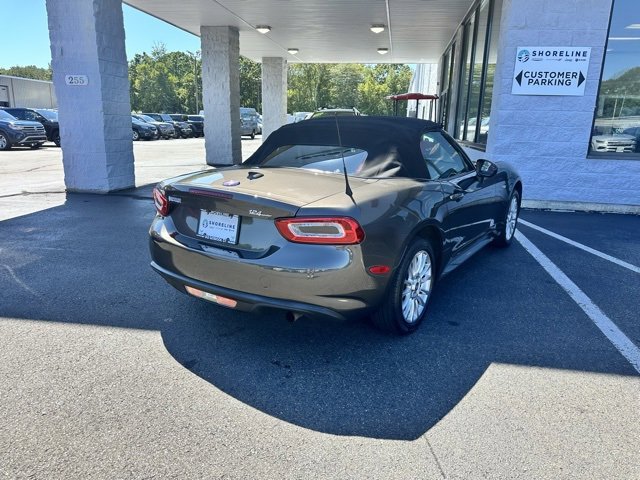 Used 2018 FIAT 124 Spider Classica w/ Technology & Siriusxm Group image 8