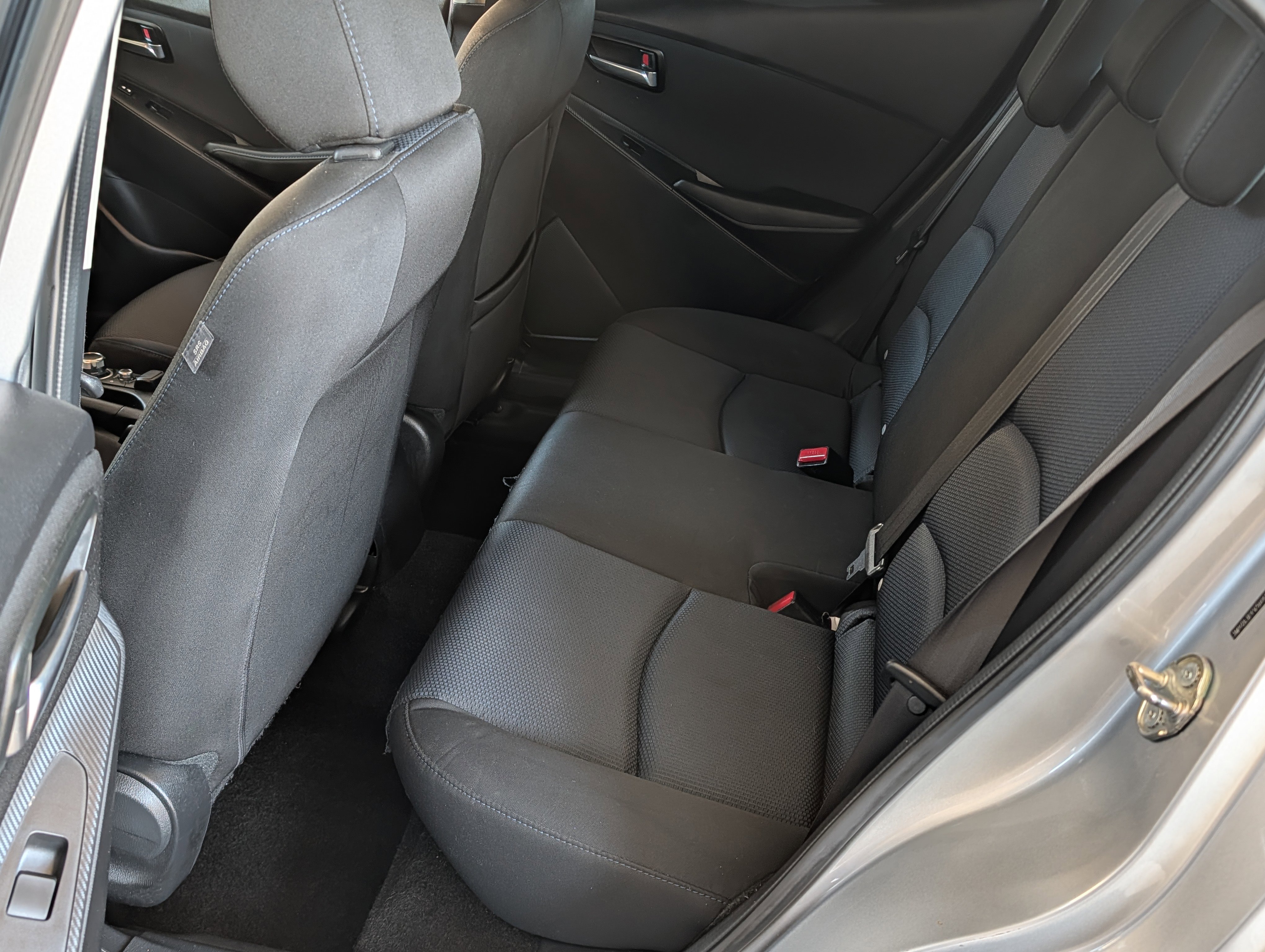 Used 2017 Toyota Yaris iA image 11