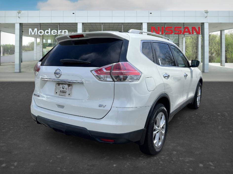 Used 2015 Nissan Rogue SV w/ SV Moonroof Package image 5