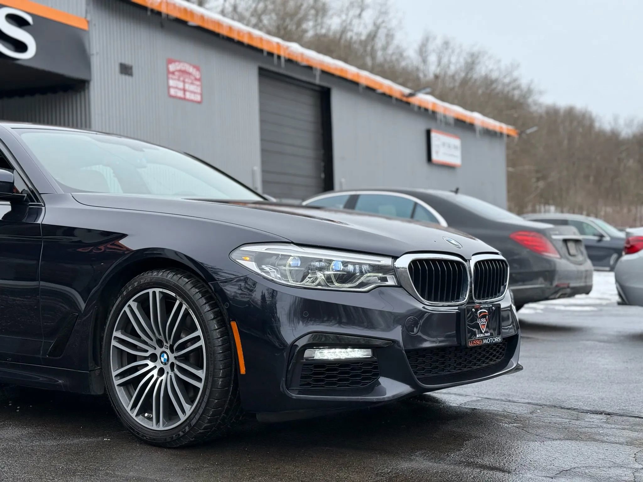 Used 2017 BMW 540i xDrive image 42