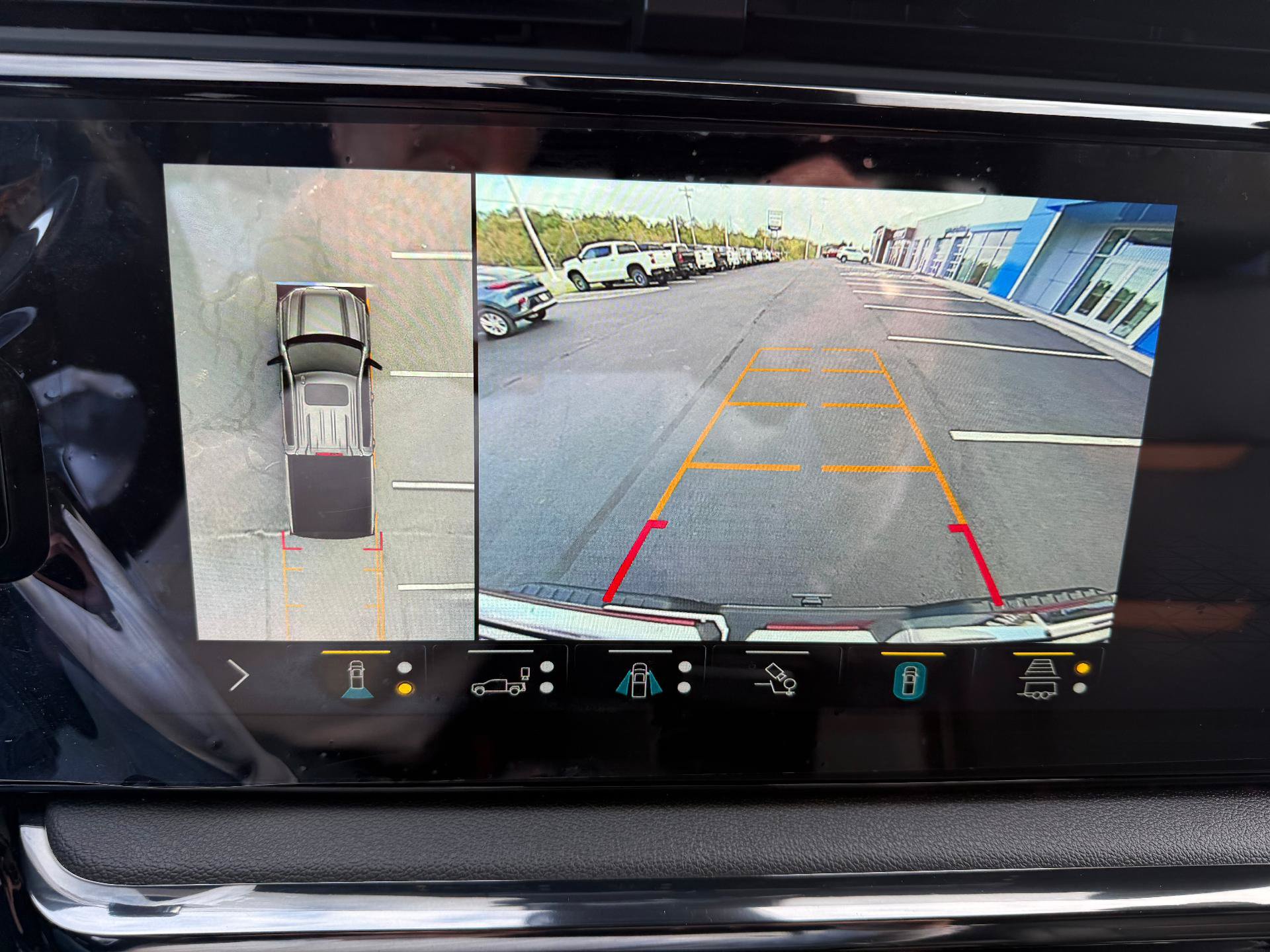 Certified 2022 GMC Sierra 1500 AT4 w/ AT4 Premium Package AWD/4WD image 25