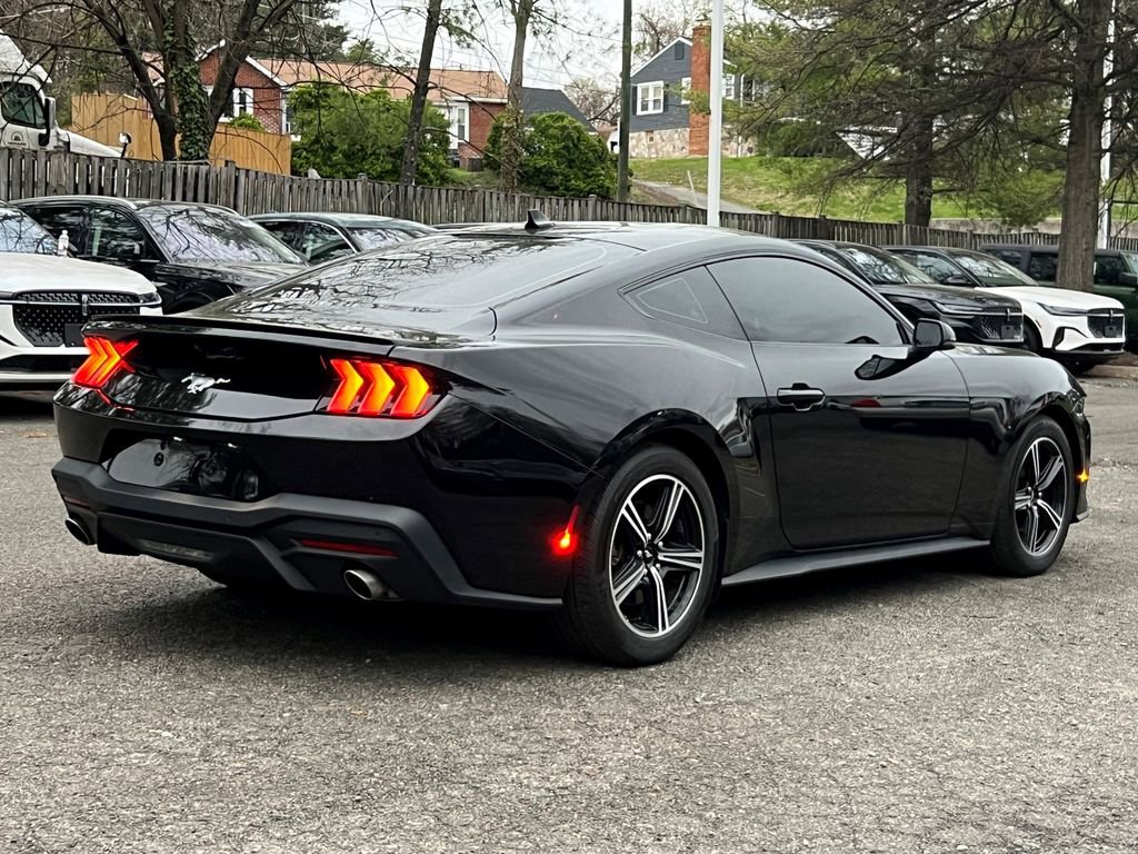 Used 2024 Ford Mustang Premium image 7