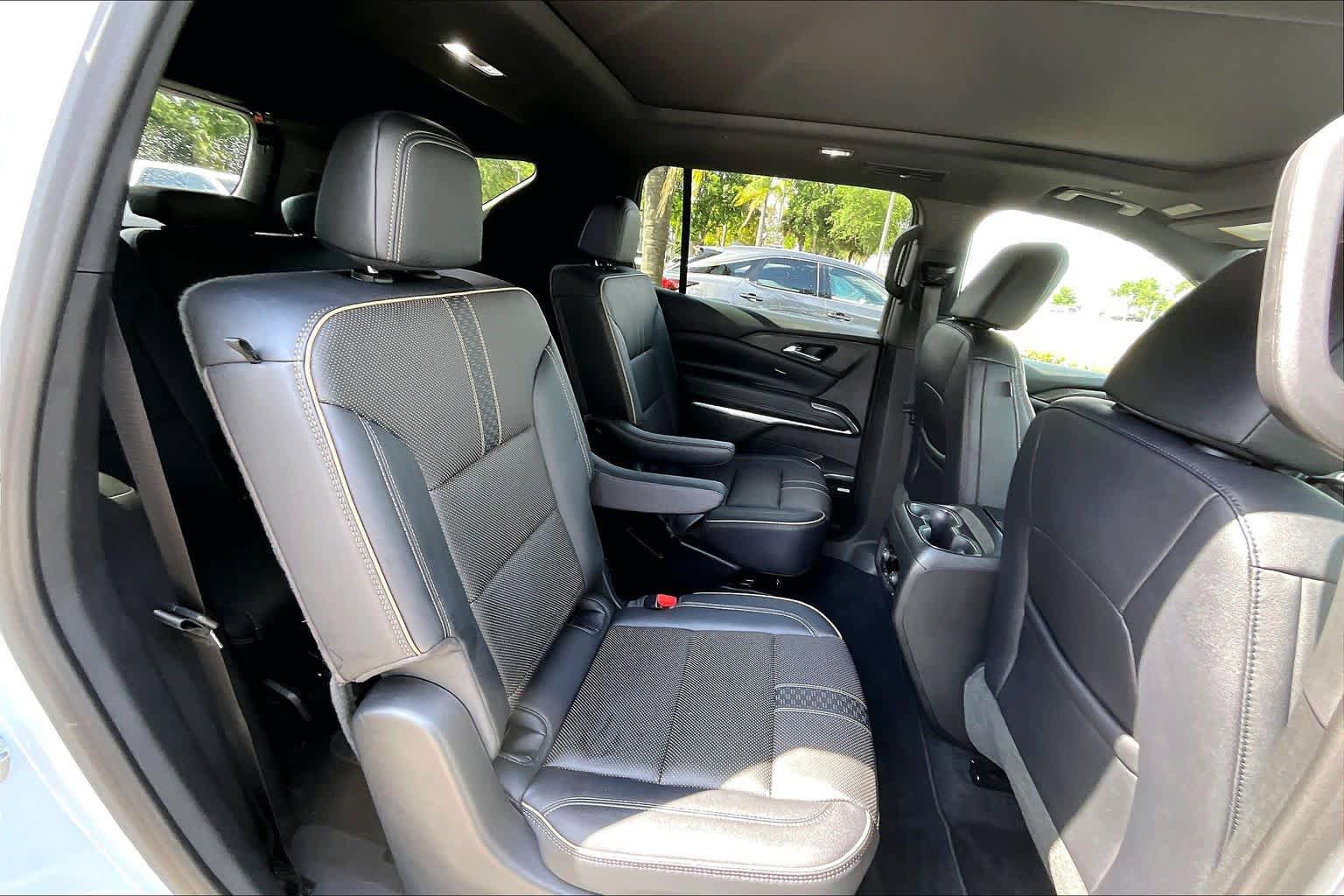Used 2026 Chevrolet Traverse High Country image 20