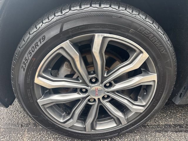 Used 2019 GMC Terrain Denali w/ Advanced Safety Package AWD/4WD image 5