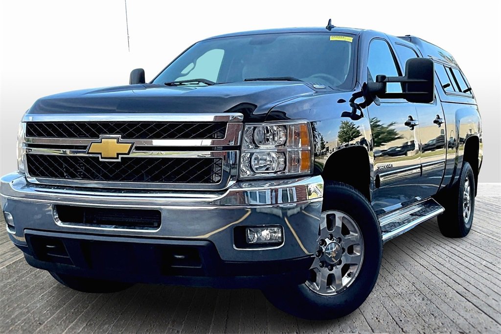 Used 2013 Chevrolet Silverado 3500 LTZ w/ LTZ Plus Package image 3