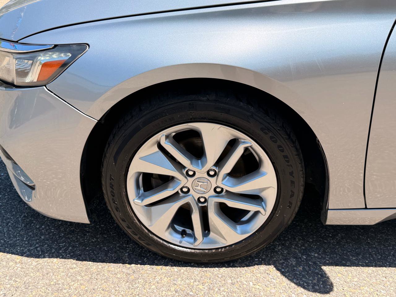 Used 2019 Honda Accord LX image 13
