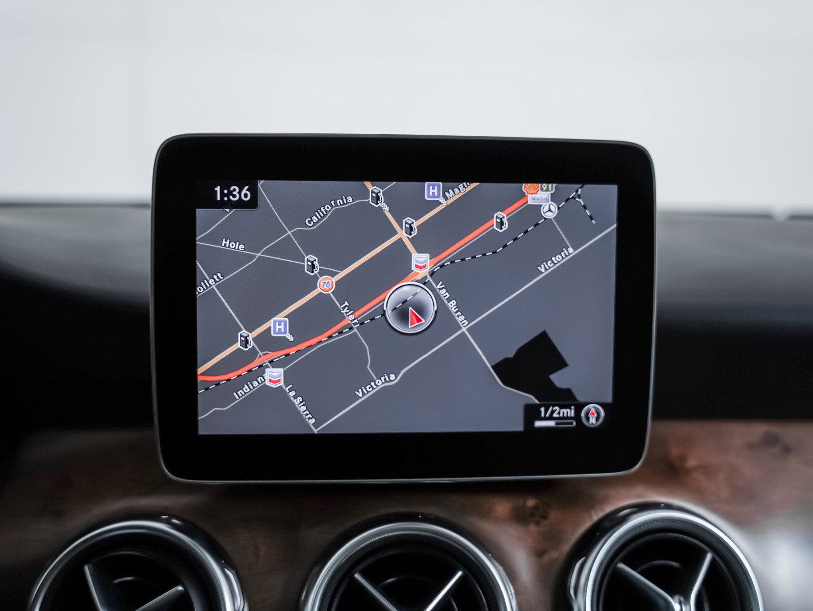 Used 2019 Mercedes-Benz GLA 250 4MATIC image 18