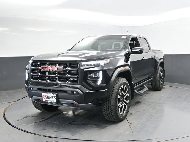 Used 2025 GMC Canyon AT4 w/ Nightfall Edition AWD/4WD image 6