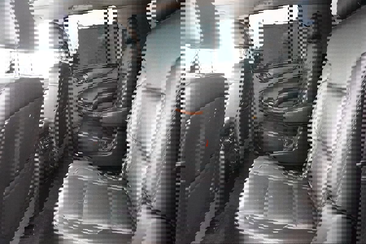 Used 2016 Chevrolet Suburban LTZ image 21