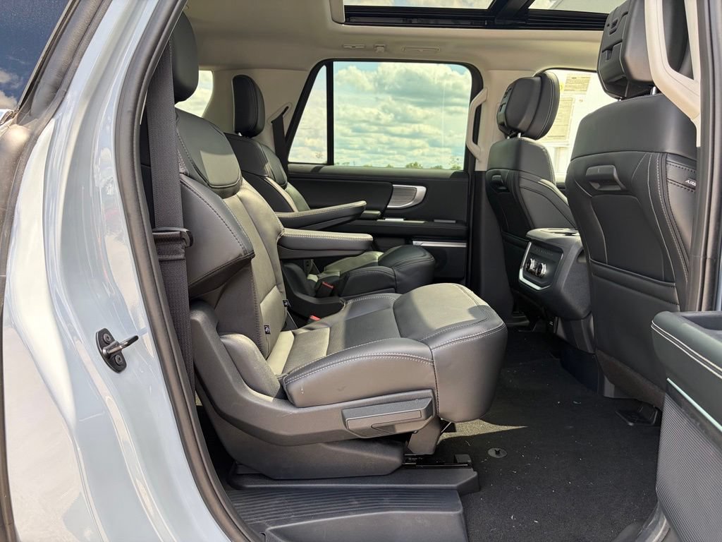 New 2026 Ford Expedition Max Platinum AWD/4WD image 24