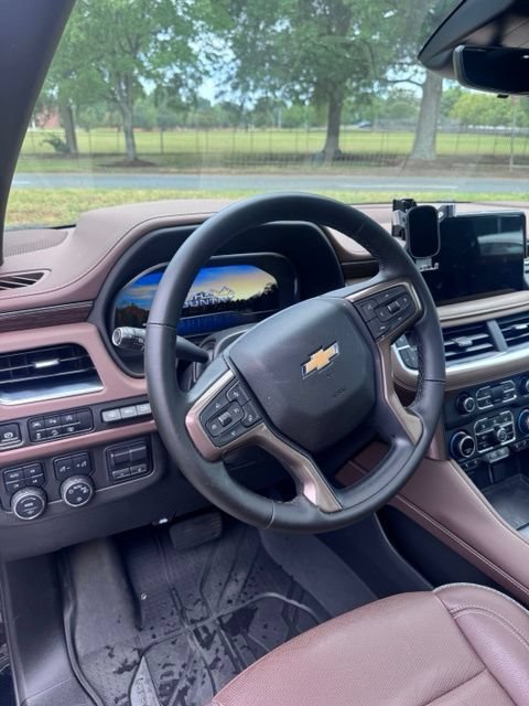 Used 2024 Chevrolet Suburban High Country w/ Max Trailering Package AWD/4WD image 14