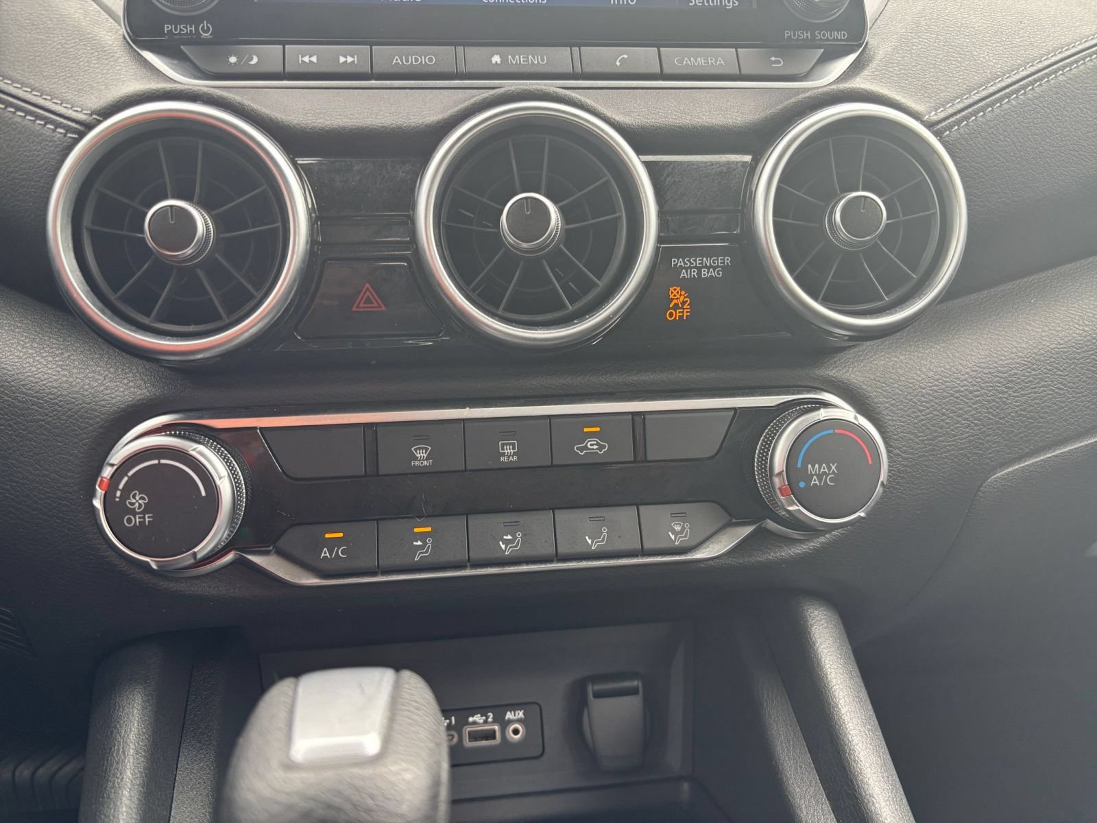 Used 2025 Nissan Sentra SV FWD image 17
