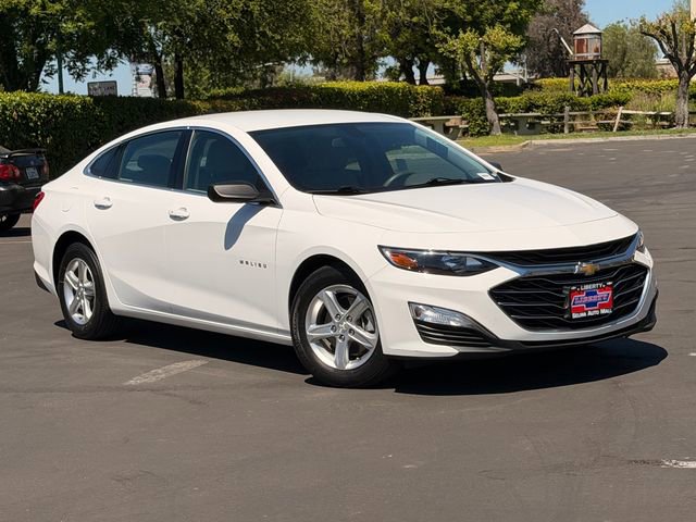 Used 2022 Chevrolet Malibu LS FWD image 2