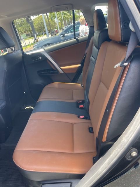 Used 2016 Toyota RAV4 Limited AWD/4WD image 2