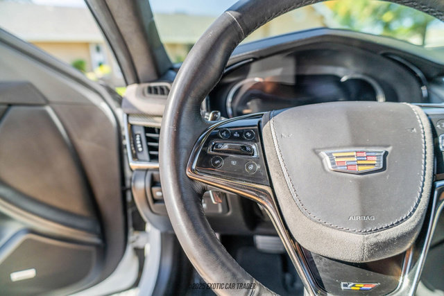 Used 2018 Cadillac CTS V w/ Luxury Package image 19