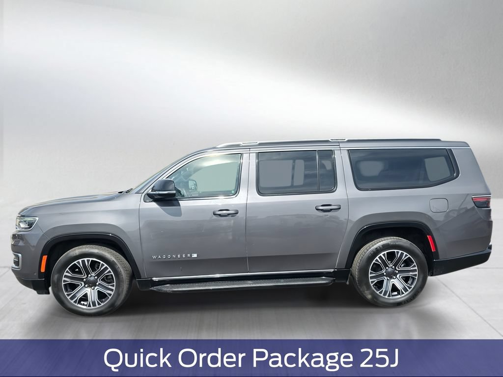 Used 2024 Jeep Wagoneer L Series II AWD/4WD image 3