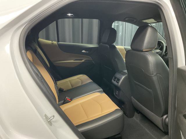 Used 2023 Chevrolet Equinox Premier AWD/4WD image 9