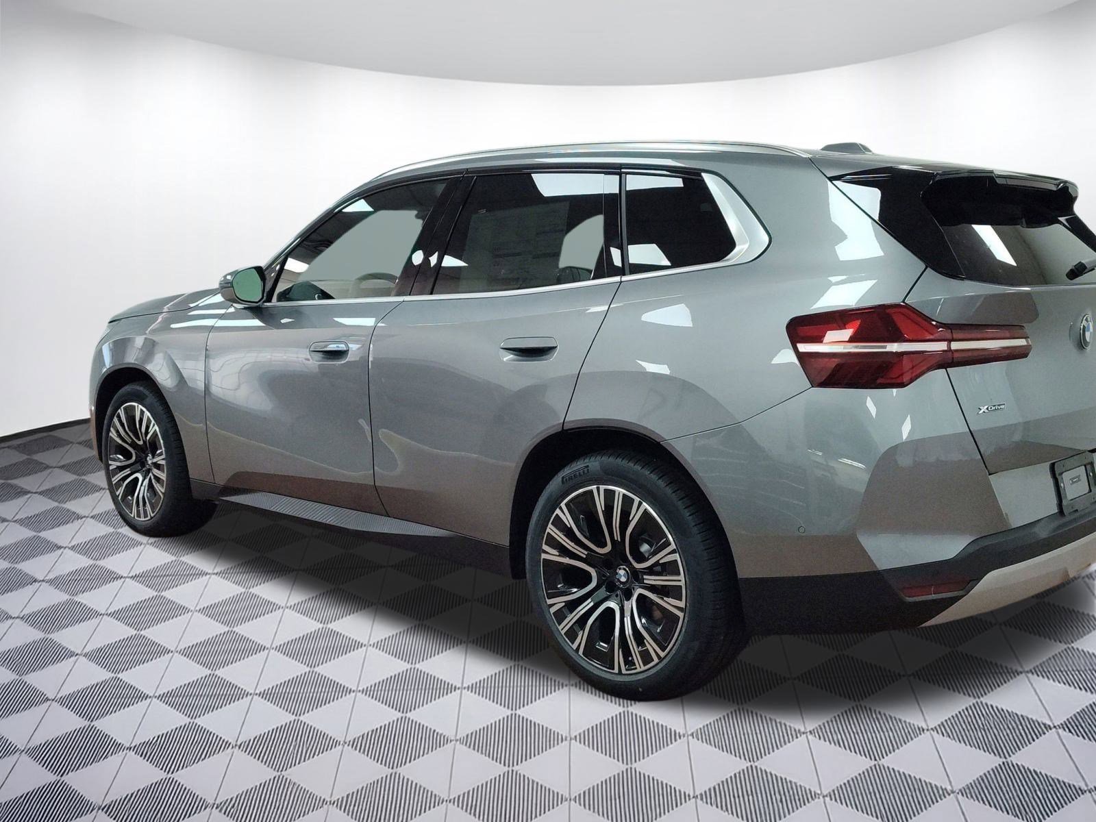 Used 2025 BMW X3 xDrive30i w/ Convenience Package image 3