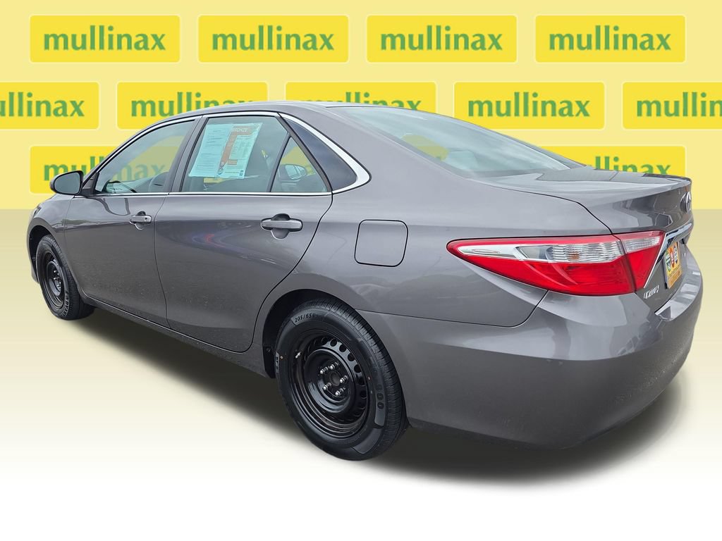 Used 2016 Toyota Camry LE FWD image 10