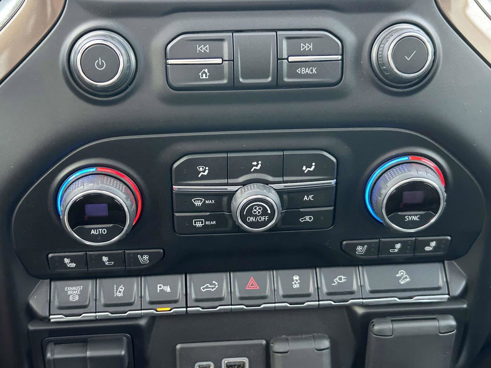 Used 2020 Chevrolet Silverado 2500 High Country w/ Z71 Off-Road Package image 25